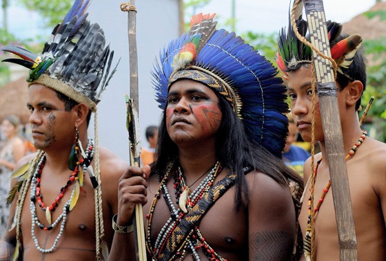 Índios guaranis da aldeia Rio Silveiras, em Bertioga