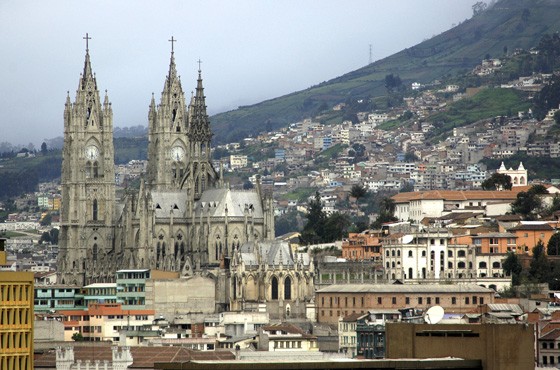 A Basílica do Voto Nacional, em Quito. A capital equatoriana está repleta de monumentos antigos