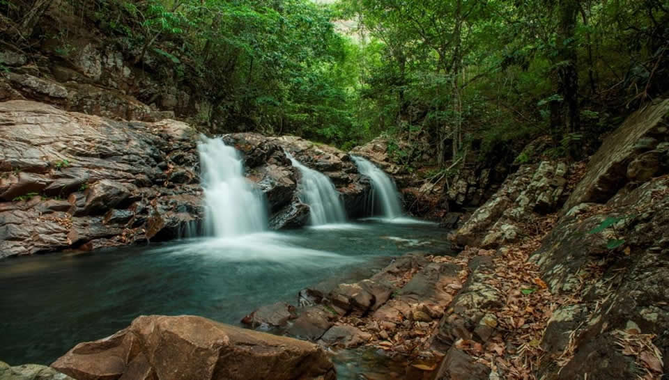 Cachoeira do Sesc Serra Azul - Foto Sílvio Vince Esgalha