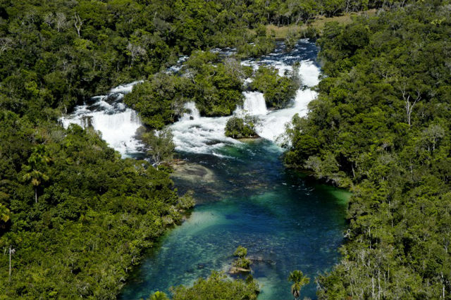 Vista panorâmica das Quatro Cachoeiras, situadas em terras da aldeia indígena de mesmo nome. Foto Terra Parecis